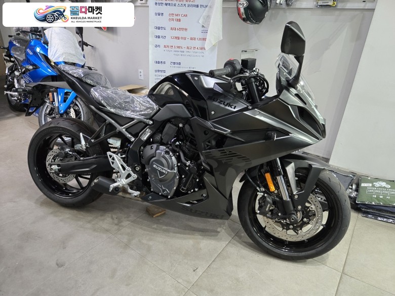 스즈끼 GSX 8 R 2024년식 길모터스 스즈키 공식대리점   스즈끼/GSX-8R 2024 년식 마지막 신차 추가할인!!!!