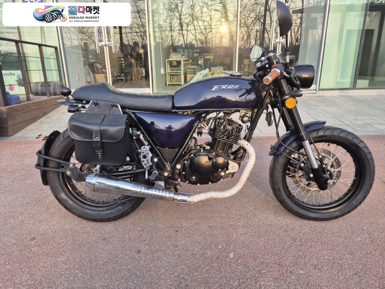 엘로이 헌터 125 S 2019년식 엘로이 헌터125S 퍼플블랙컬러 옵션다수 모델