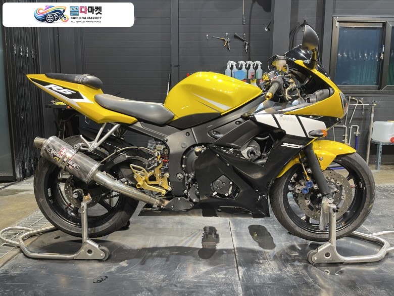야마하 YZF R6 2003년식 깔끔한 구형 R6 판매합니다.