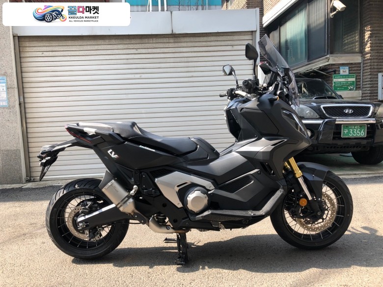 혼다 X ADV 2024년식 24년식 X-ADV750 판매합니다.