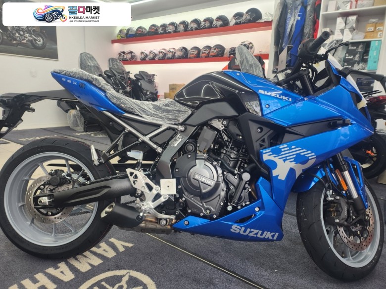 스즈끼 GSX 8 R 2025년식 25년 GSX 8R 신차 900km