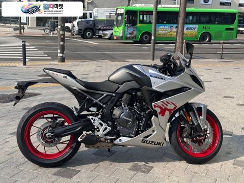 스즈끼 GSX 8 R 2025년식 취득세전액지원 카드12~22개월 무이자장기할부! 신한/하나 오토론120개월 장기할부!