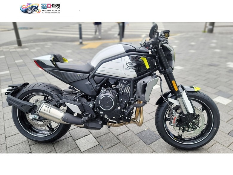 CF모토 700 CLX 스포츠 2023년식 CLX700스포츠 신차! 파격할인! 당일출고가능! 카드12~22개월무이자가능!신한 하나 오토론120개월 저금리할부가능!