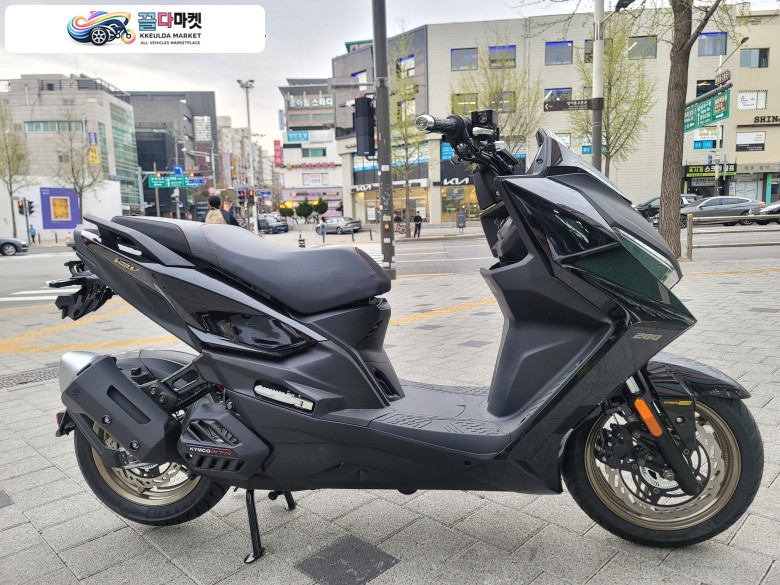 킴코 KRV 200 2025년식 신차! 당일출고가능! 매입대차가능! 카드12~22개월무이자 가능~ 캐피탈환여~~