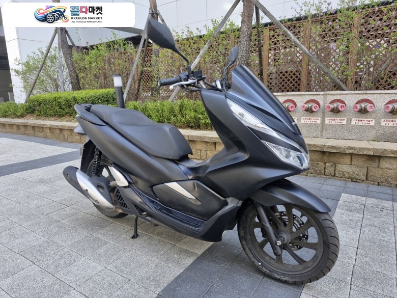 혼다 PCX 125 FI 2018년식 ▶▷드라이브애드/DB-094/ 혼다 / PCX /18년식/ 1.5만km(메다 교체) /중고 오토바이 판매◁◀