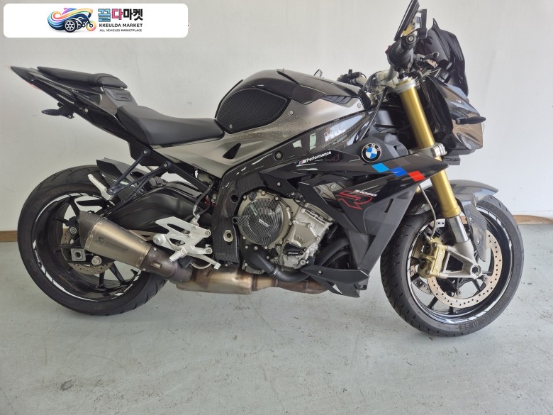 BMW S 1000 R 2016년식 깔끔한 키로수적은 S1000R 판매합니다