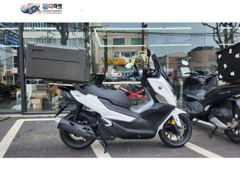 보그 SR 125 GT 2025년식 VOGE 보그 SR125GT 신차 2025년식 화이트 색상 즉시 출고