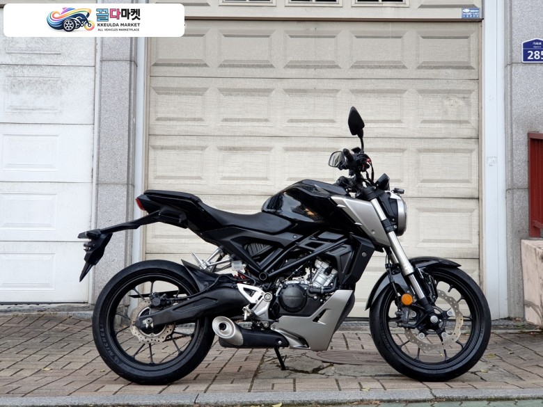 혼다 CB 125 R 2018년식 몽키바이크 - 18년식 혼다 CB125R (S+급!무사고!2만실주행!2채널블박!점검완료!) 오토바이매입!대차가능!전국바이크매입!