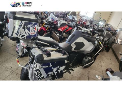 BMW R 1200 GS 어드벤쳐 2016년식 bmw r1200gs adv~~2016년식 관리 상태 좋습니다~~저렴한 가격에 판매합니다~~