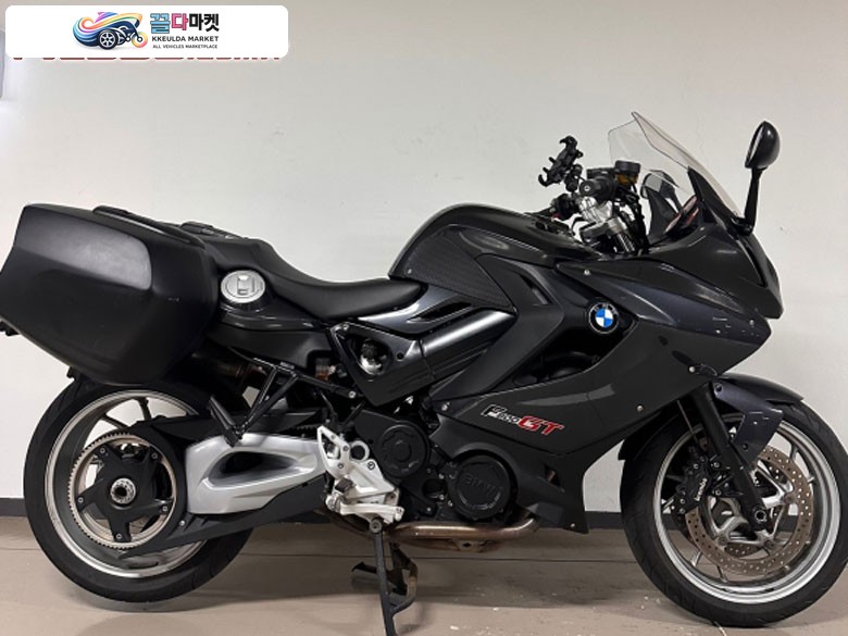 BMW F 800 GT 2015년식 사용검사대행무료,무료배송 15년식 BMW F800GT 3만키로 짧은키로수 상태좋은차량 가격인하 판매합니다.