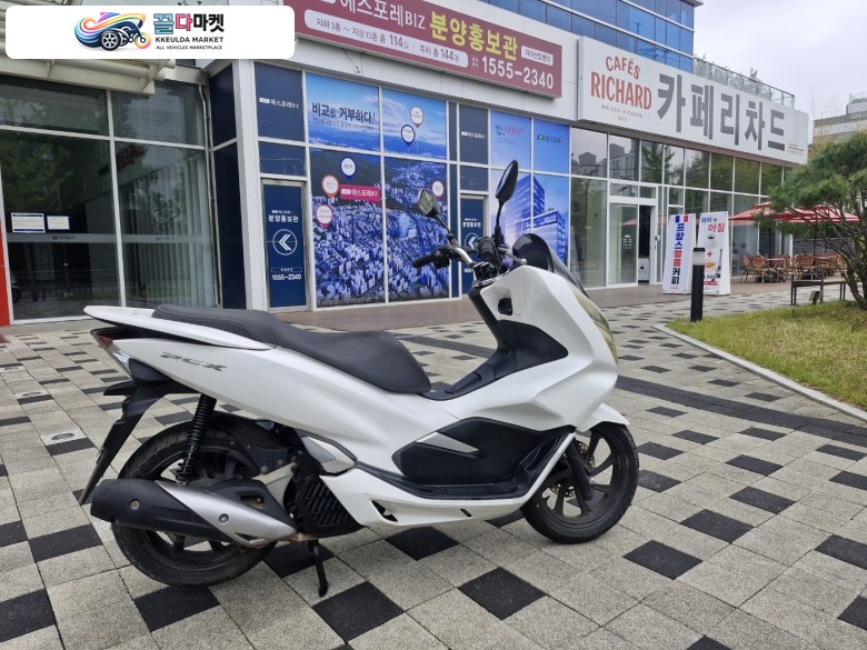혼다 PCX 125 FI 2018년식 ▶▷드라이브애드/DC-007/ 혼다 / PCX /18년식/ 1.8만km(메다 교체) /중고 오토바이 판매◁◀