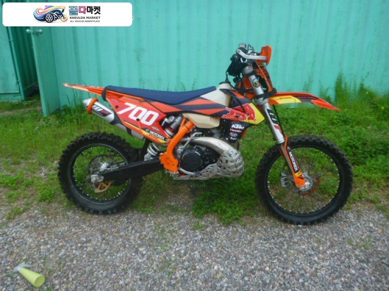 KTM 250 EXC 2019년식 관리 잘된 KTM 250 EXC 2019 모델 주인을 기다립니다.