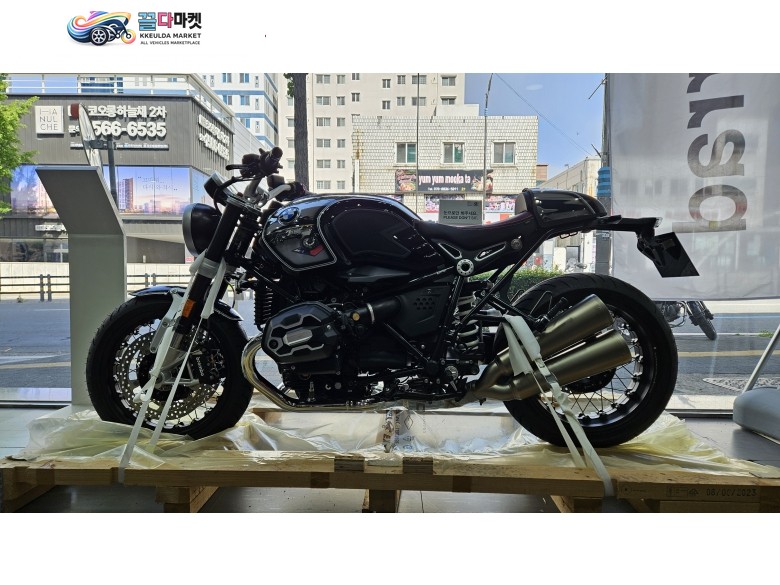 BMW R 나인 T 2023년식 소장가치 100% 100주년 신품 판매 합니다.