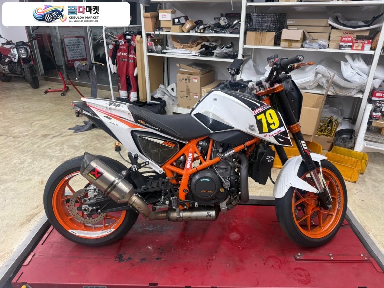 KTM 690 듀크 R 2015년식 2015 듀크 690R