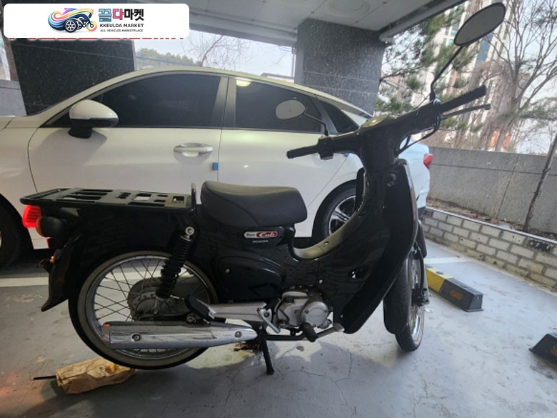 혼다 슈퍼 커브 110 2023년식 [슈퍼커브 23년식] 1,557km 짧은주행 / 튜닝 / 점검혜택 / 전국 탁송