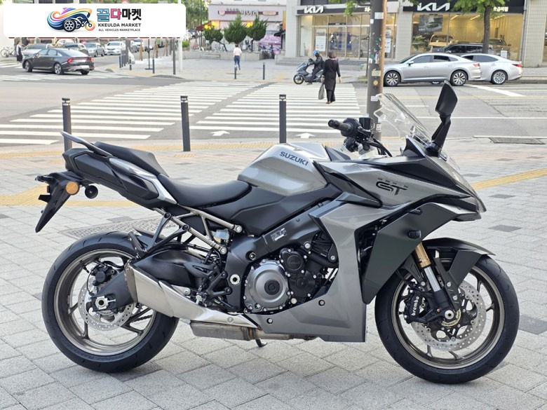 스즈끼 GSX S 1000 GT 2025년식 2025년식 S1000GT 그레이 신차!/카드무이자12~24개월 할부가능!/하나오토론&신한마이카 저금리 장기할부(120개월까지!)/캐피탈가능!/매입대차가능!