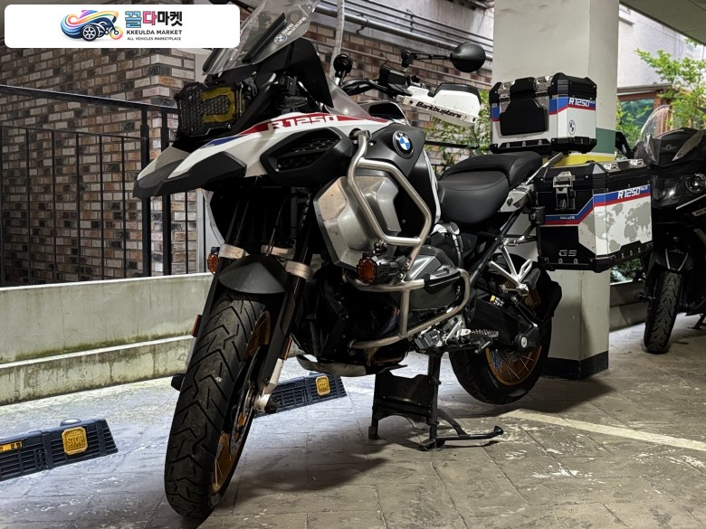 BMW R 1250 GS 어드벤처 2022년식 1250GSA 레무스배기(구변완) 판매합니다.