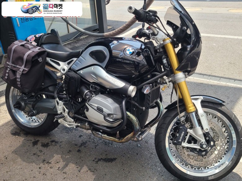 BMW R 나인 T 2014년식 BMW 알나인티 유로3 14년식 노말 (키네오휠, 분덜리히 페어링, 업머플러)