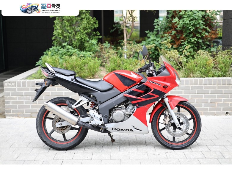 혼다 CBR 125 R 2006년식 혼다 CBR 125 R