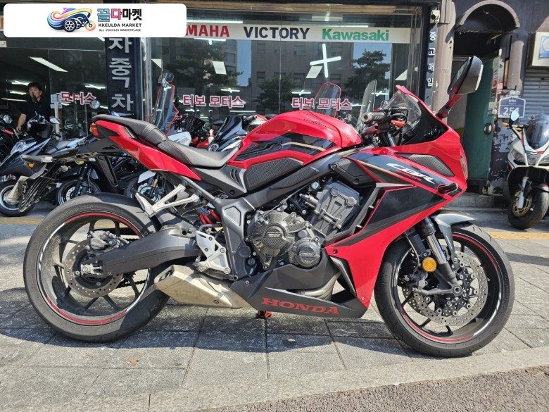 혼다 CB 650 R ABS 2023년식 ▶ 혼다 CB650R 저키로매물 / 할부,대차,캐피탈 가능 ◀