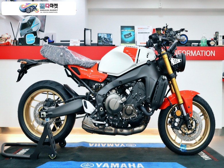 야마하 XSR 900 2025년식 야마하 서울 마포점 B.O.S / XSR900(ABS) / 롯데카드 장기할부 / 파격적인 신차 프로모션