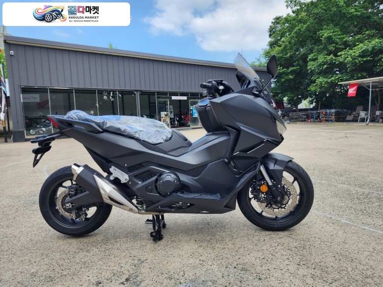 혼다 포르자 750 2025년식 [신차]HONDA 혼다 2026년 포르자750 맷블랙