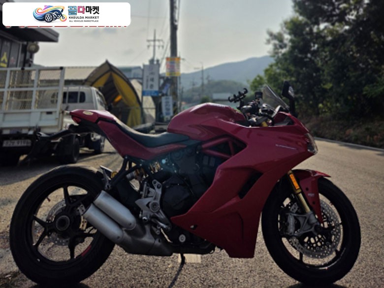 두카티 슈퍼스포츠 950 S 2019년식 두가티 슈퍼스포츠S 상태좋은차량 판매합니다