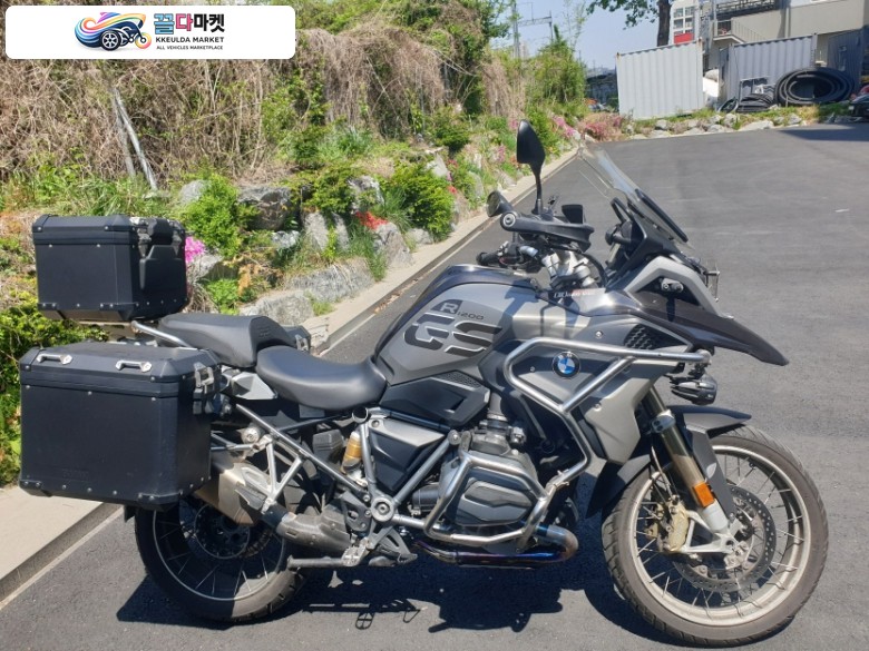 BMW R 1200 GS 2018년식 관리잘된 1인차주 2018년식 R1200GS-EXC 판매합니다.