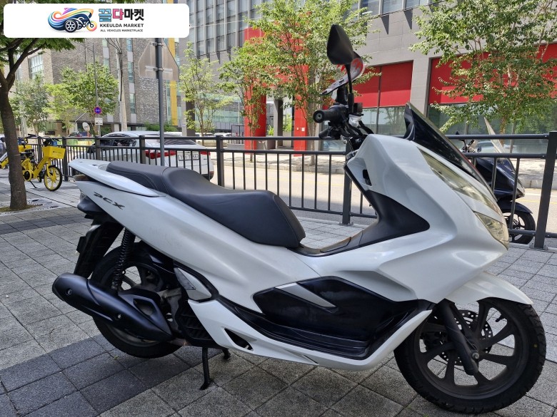 혼다 PCX 125 FI 2018년식 ▶▷드라이브애드/DC-017/ 혼다 / PCX /18년식/ 4.2만km /중고 오토바이 판매◁◀