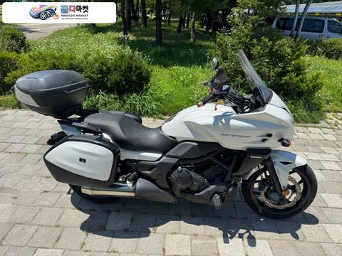 혼다 CTX 700 2015년식 혼다 CTX700 15년형 ABS모델 삼박스튜닝 판매합니다