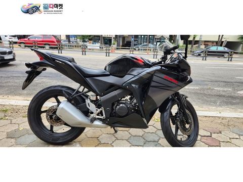 혼다 CBR 125 R 2011년식 cbr125 정비완료품 년식대비 상태최상 무조건구매!!!!!