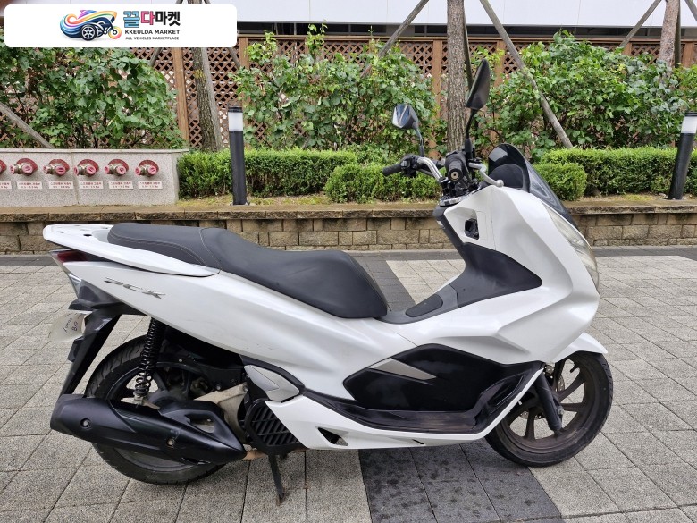 혼다 PCX 125 FI 2020년식 ▶▷드라이브애드/DC-018/ 혼다 / PCX /20년식/ 0만km(메다 교체) /중고 오토바이 판매◁◀