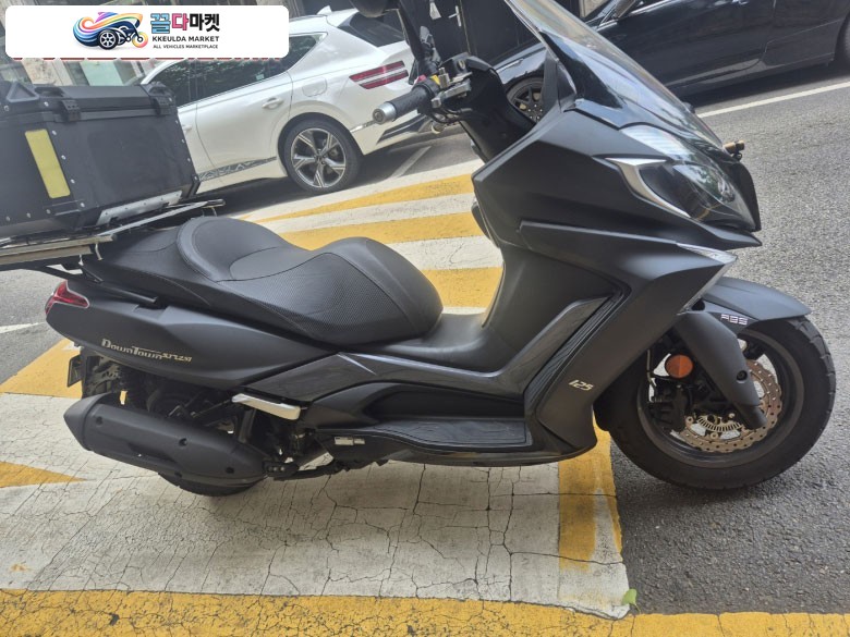 킴코 다운타운 ST 125 i ABS 2022년식 신차급 킴코 다운타운ST 125 빅스쿠터 2천키로 팔아요