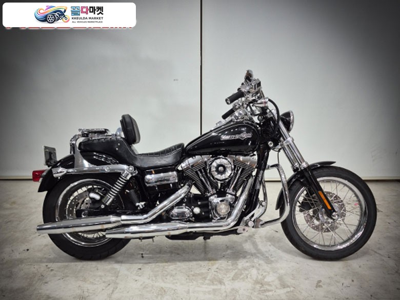 할리데이비슨 다이나 슈퍼글라이드커스텀 2011년식 전차종 모든 브랜드 매입-판매-대차-신차 청년매매바이크샵 할부진행해드립니다