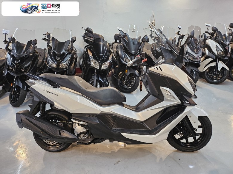 SYM 크루심 300 ABS 2019년식 SYM 크루심300 19년식 판매합니다