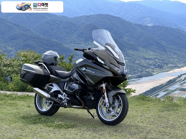 BMW R 1250 RT 2021년식 2021 R1250RT 엘레강스 판매 및 2022이후 티맥스와 대차 가능