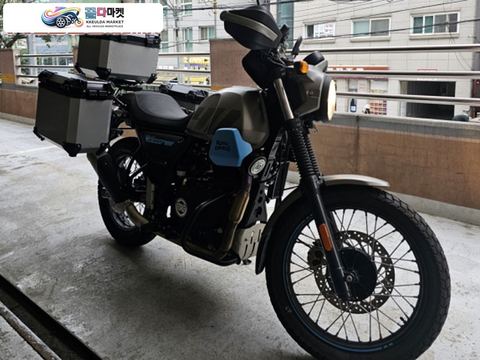 로얄엔필드 스크램 411 2023년식 로얄엔필드 스크램411 2821km 신차급! 길들이기 완료!