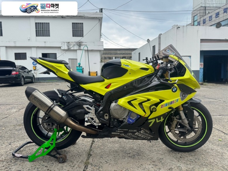 BMW S 1000 RR 2015년식 S1000rr 라임컬러(순정카울있음) 아크라풀배기,검사최근완료,무사고 47,000km 짧은키로 인수후운행만하세요 .딱! 1200만원에 판매