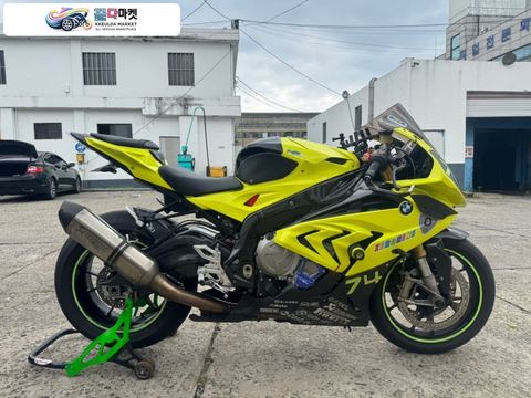 BMW S 1000 RR 2015년식 S1000rr 라임컬러(순정카울있음) 아크라풀배기,검사최근완료,무사고 47,000km 짧은키로 인수후운행만하세요 .딱! 1200만원에 판매