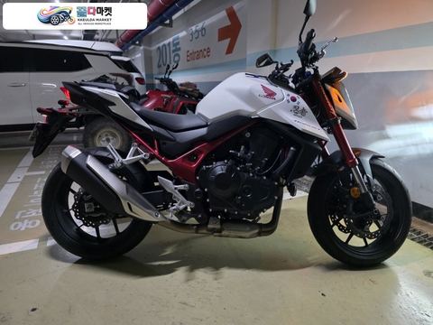 혼다 CB 750 호넷 2023년식 cb750 호넷 (23년식, 24년 출고)
