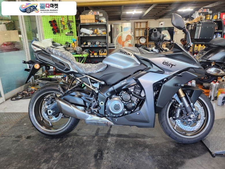 스즈끼 GSX S 1000 GT 2025년식 스즈끼 GSX S 1000 GT