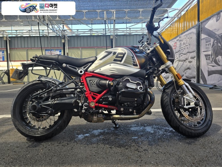 BMW R 나인 T 2022년식 R나인티노멀 719 풀옵 차량