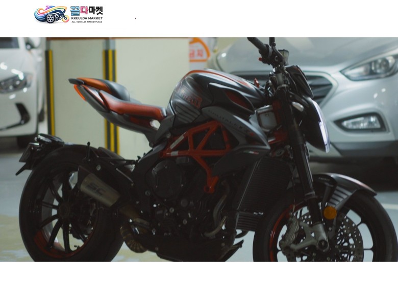 MV-아구스타 브루탈레 800 RR 2018년식 MV아구스타 브루탈레 800RR 피렐리 에디션 팝니다(SC풀배기 구변완)