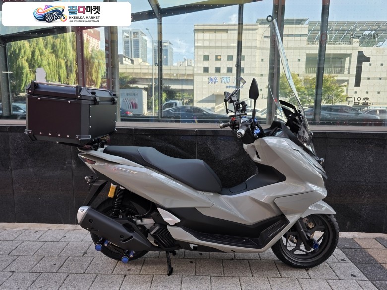 혼다 PCX 125 ABS 2026년식 2026 혼다 PCX125 그레이색상 풀튜닝 신차판매합니다