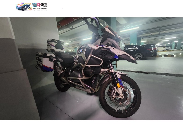 BMW R 1200 GS 어드벤쳐 2017년식 나름 아낀던 어드방 보냅니다