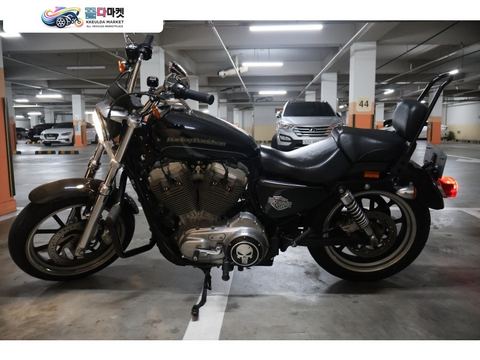 할리데이비슨 883 슈퍼로우 2015년식 할리데이비슨 883 슈퍼로우 올순정상태