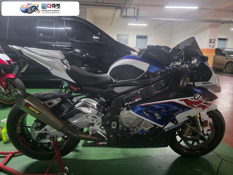 BMW S 1000 RR 2017년식 BMW S1000RR 17년식 아크라풀배기 팝니다