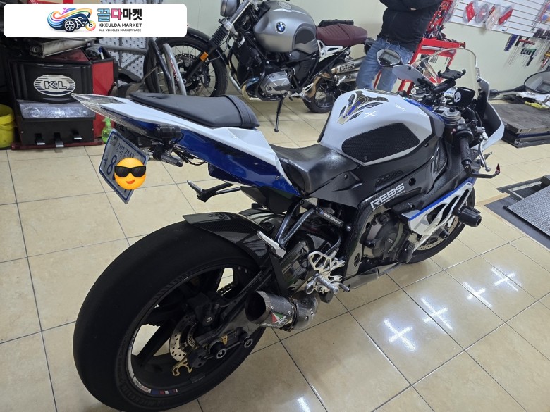 BMW HP4 2013년식 bmw hp4 13년식 순정카울 판매합니다