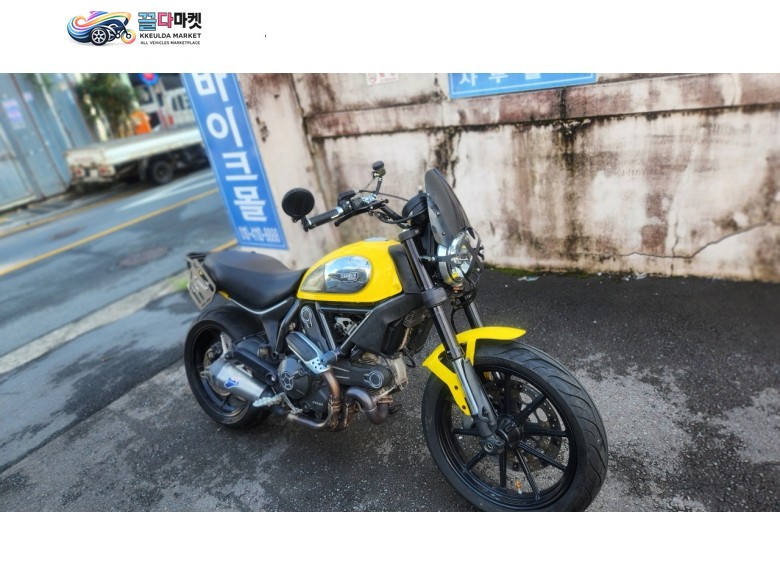 두카티 스크램블러 아이콘 2015년식 두카티 스크램블러800~~테르미뇨니~~올린즈 쇼바