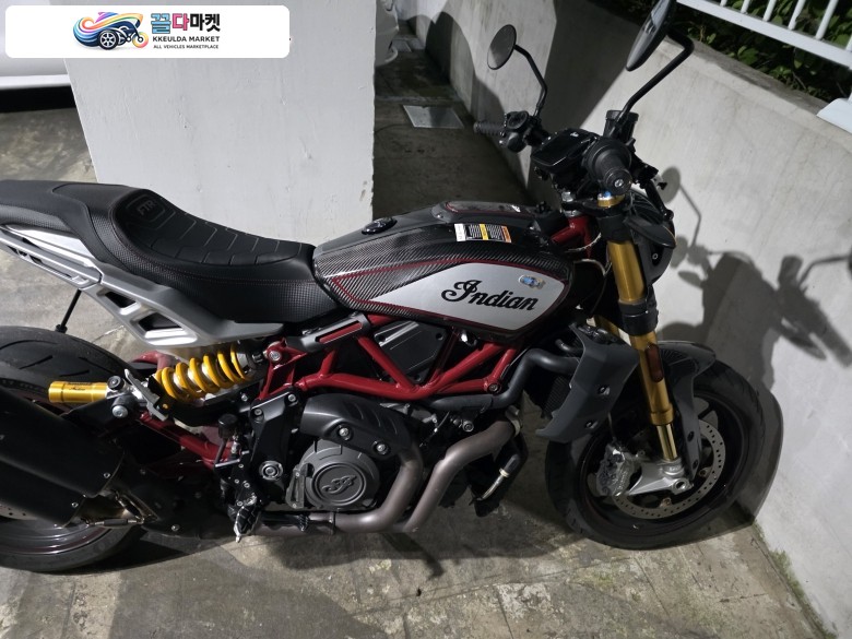 인디안모터사이클 FTR 1200 S 2022년식 FTR R 카본